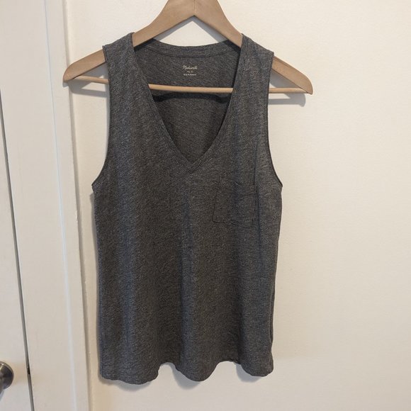 Madewell Grey Whisper Cotton V-Neck Pocket Tank - Picture 2 of 10